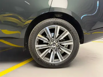 Land Rover Range Rover HSE D350 - Belgravia Green