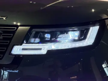 Land Rover Range Rover HSE D350 - Belgravia Green