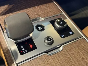 Land Rover Range Rover HSE D350 - Belgravia Green