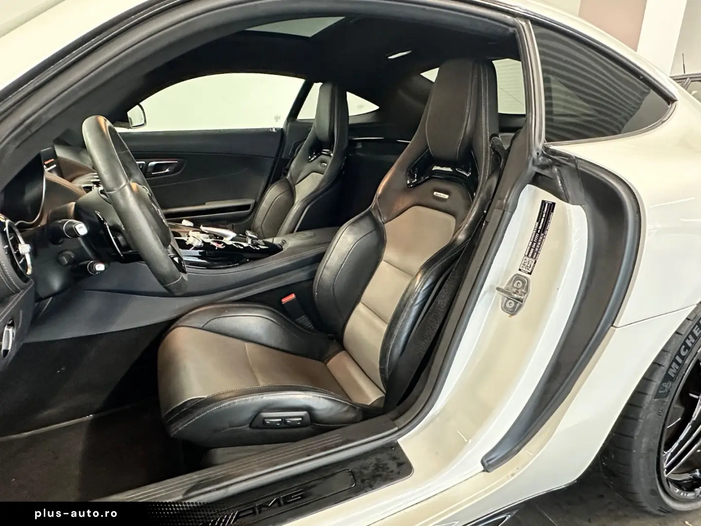 AMG GT S AERO DYNAMIK  PERFORMANCE SITZE