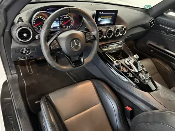 AMG GT S AERO DYNAMIK  PERFORMANCE SITZE