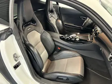 AMG GT S AERO DYNAMIK  PERFORMANCE SITZE