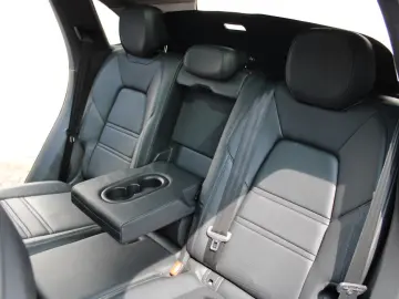 Cayenne  Abstandstempomat  Navi