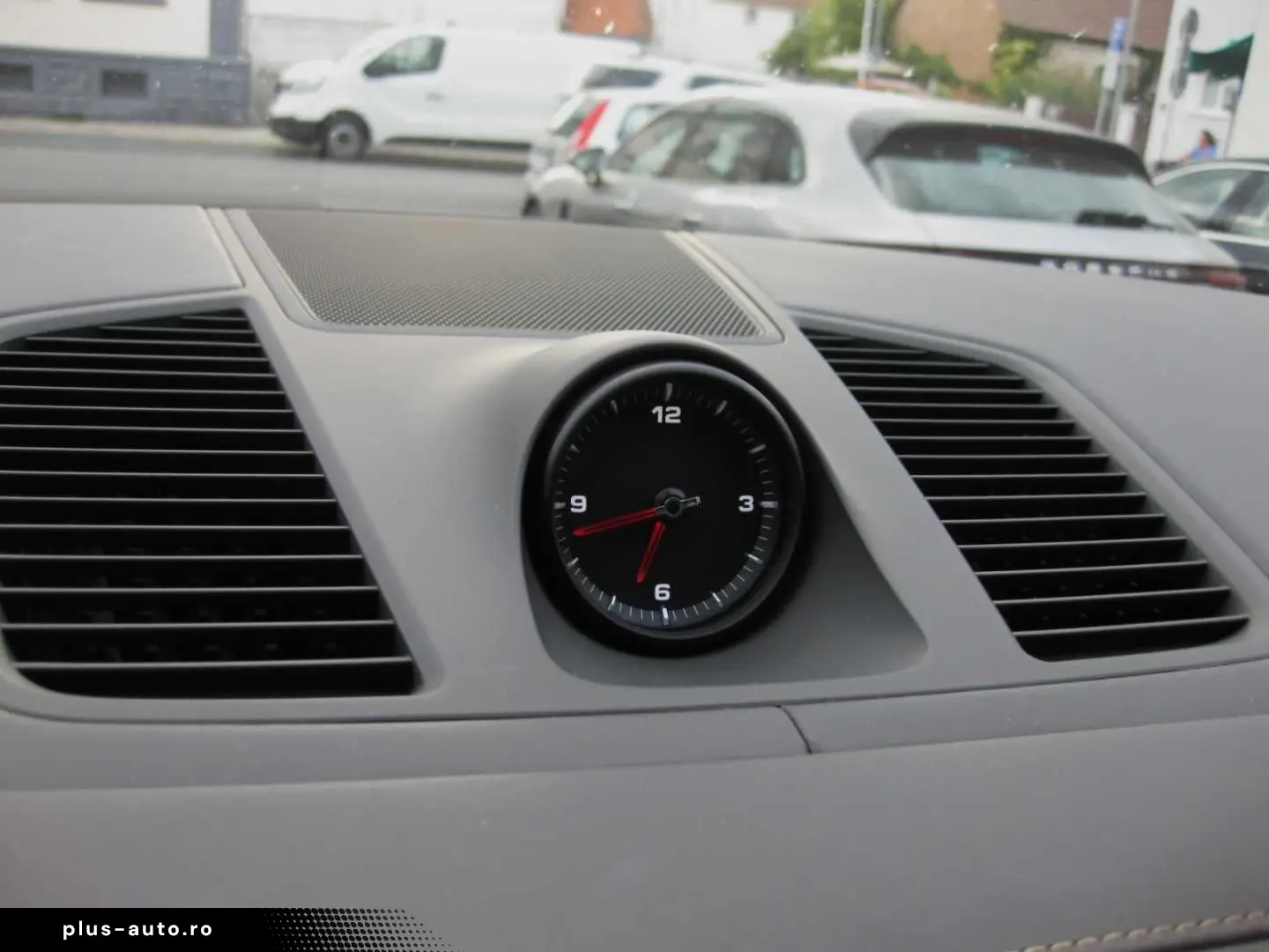 Cayenne Plug-In-Hybrid Platinum Edition 1Hand