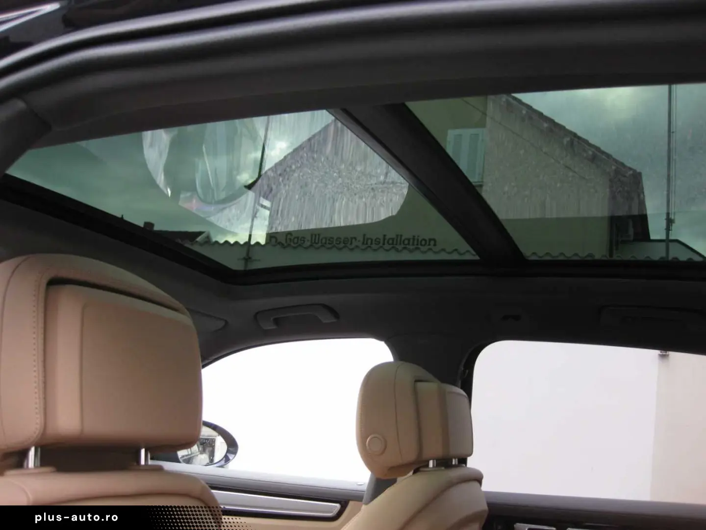 Cayenne Plug-In-Hybrid Platinum Edition 1Hand