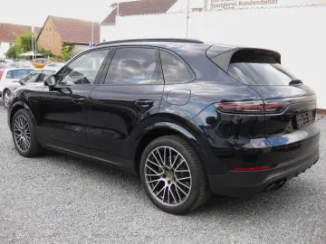 Cayenne Plug-In-Hybrid Platinum Edition 1Hand