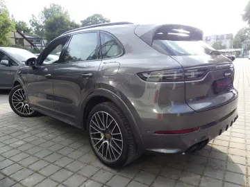 Cayenne E-Hybrid 340KW PANO HUD 360  SPORTPAKET