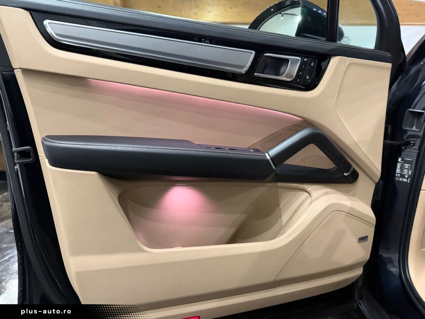 Cayenne Platinum Edition Keyless Go ACC Panorama