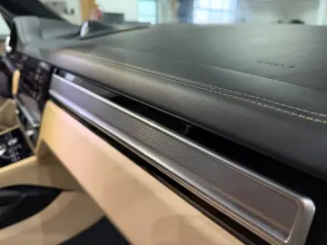 Cayenne Platinum Edition Keyless Go ACC Panorama