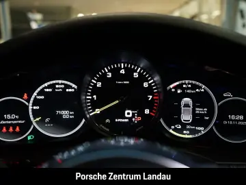 Cayenne E-Hybrid Sportabgas Abstandstempomat