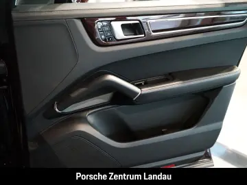 Cayenne E-Hybrid Sportabgas Abstandstempomat