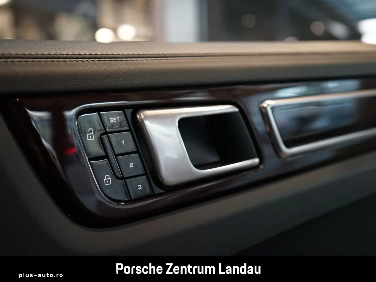 Cayenne E-Hybrid Sportabgas Abstandstempomat