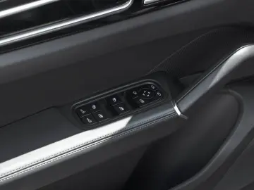 Cayenne S Platinum Edition 14 Wege Sitze Pano