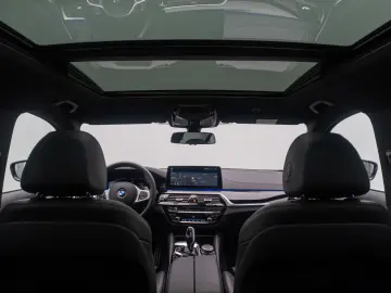 540i xD M Sport DAB Panorama HUD H K DispKey 20