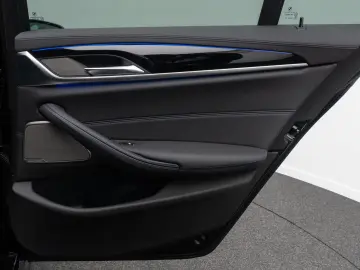 540i xD M Sport DAB Panorama HUD H K DispKey 20