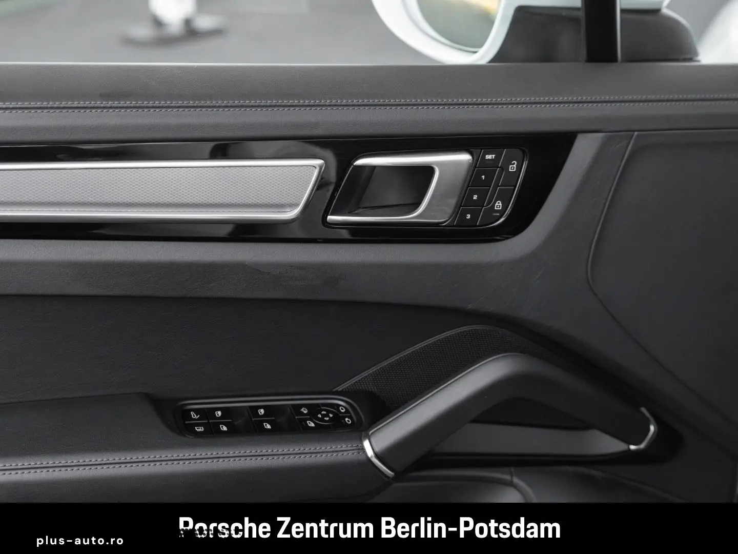 Cayenne E-Hybrid Platinum Edition Surround-View