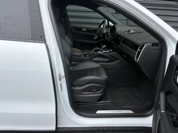 Cayenne Coupe E-Hybrid-INNO-HEAD UP-EL.AK-1.HAND