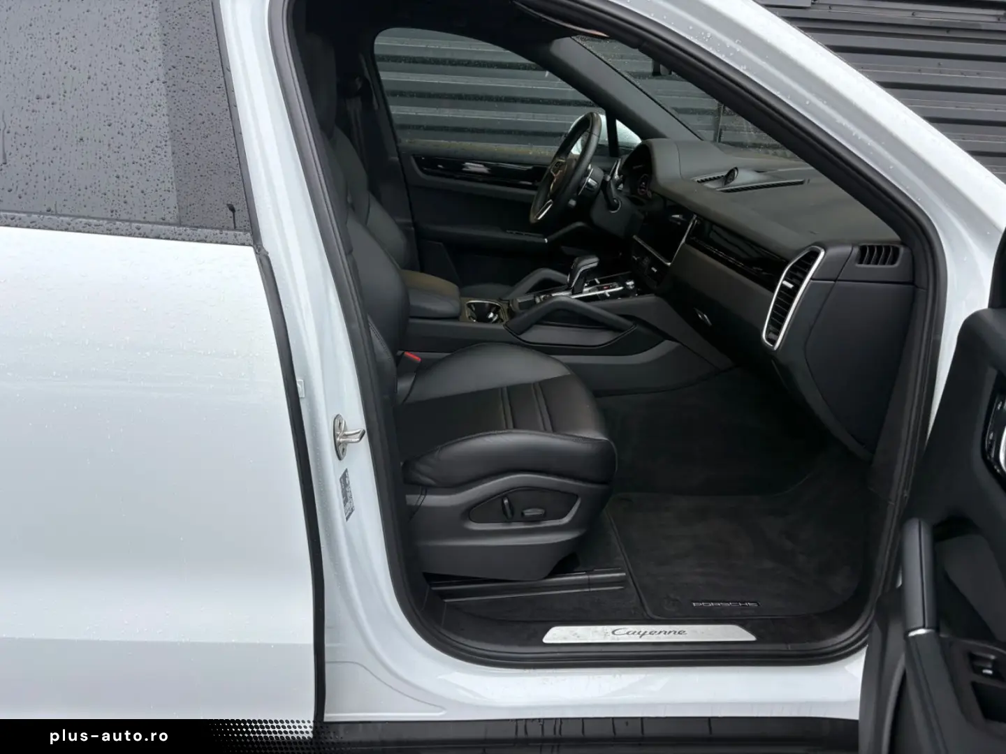 Cayenne Coupe E-Hybrid-INNO-HEAD UP-EL.AK-1.HAND