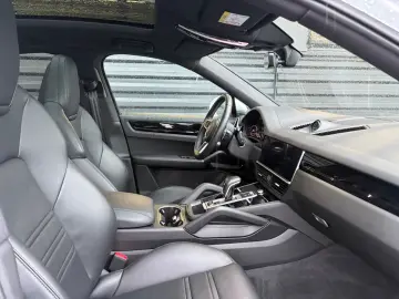 Cayenne Coupe E-Hybrid-INNO-HEAD UP-EL.AK-1.HAND