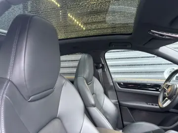 Cayenne Coupe E-Hybrid-INNO-HEAD UP-EL.AK-1.HAND