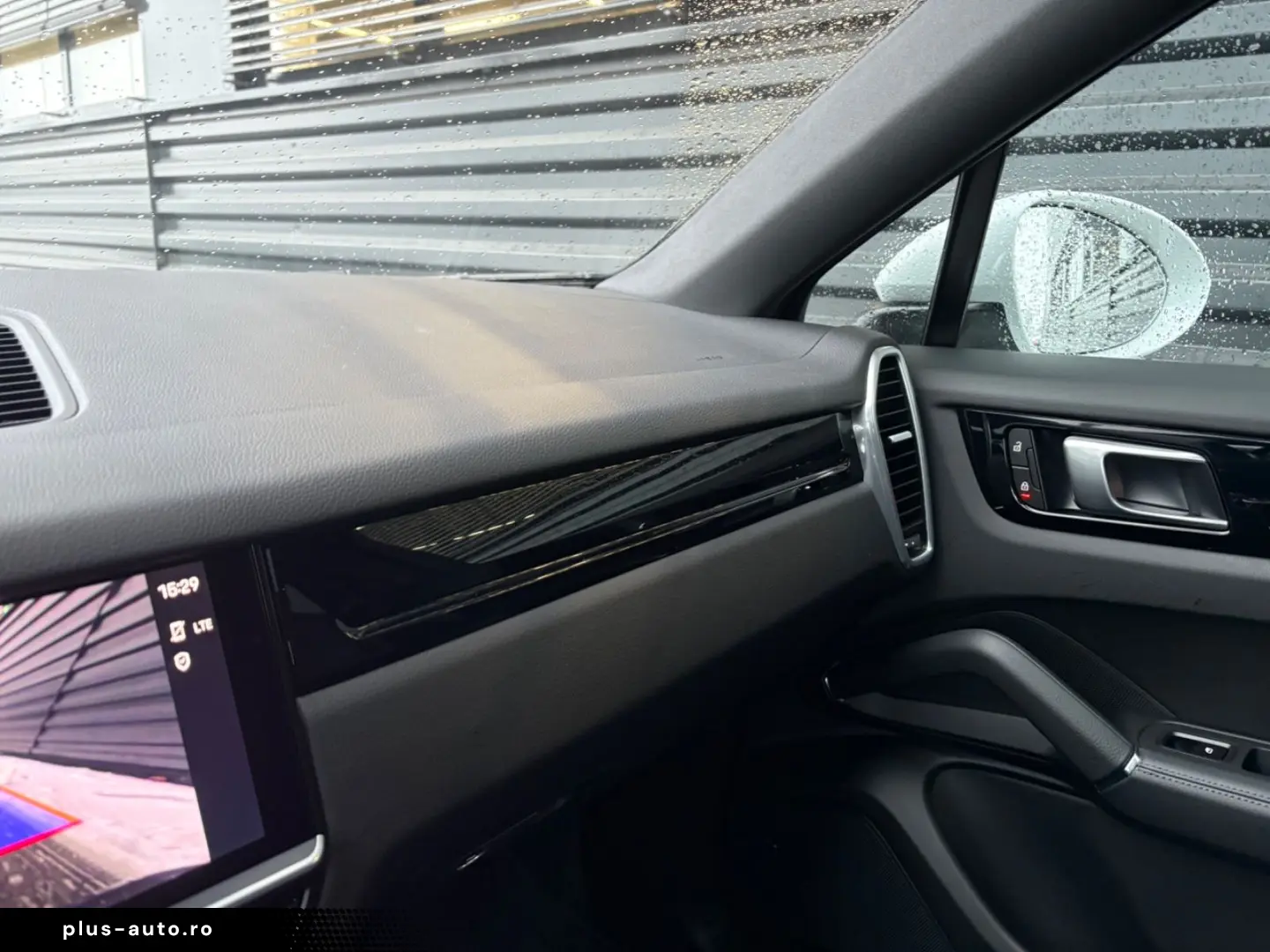 Cayenne Coupe E-Hybrid-INNO-HEAD UP-EL.AK-1.HAND