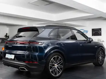 Cayenne E-Hybrid Pano Luft Chrono AHK 21