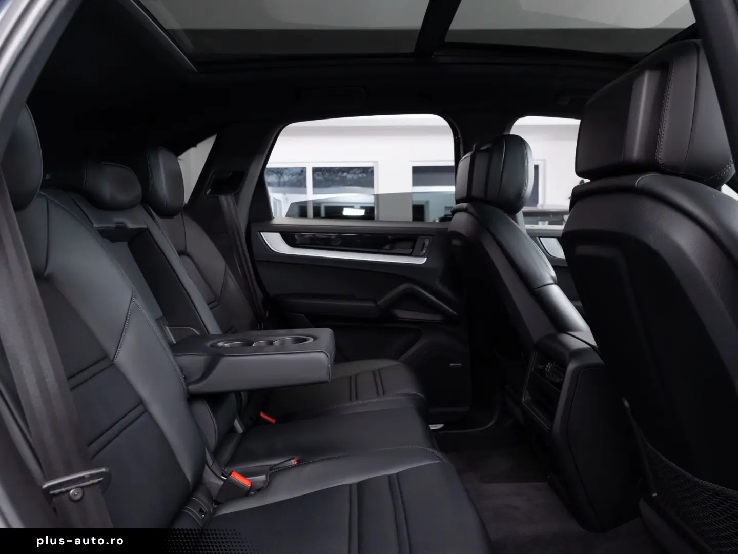 Cayenne E-Hybrid Pano Luft Chrono AHK 21