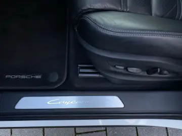 Cayenne E-Hybrid  BOSE  Panorama  Komfortsitz