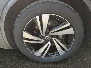 Touareg R-Line 3.0 TDI DSG 4M AHK Matrix Pano 20