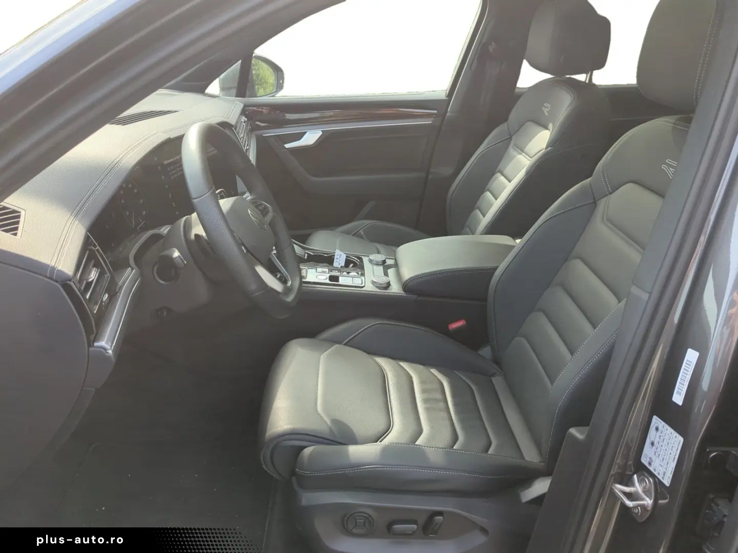 Touareg R-Line 3.0 TDI DSG 4M AHK Matrix Pano 20