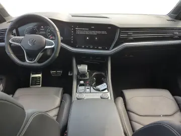 Touareg R-Line 3.0 TDI DSG 4M AHK Matrix Pano 20