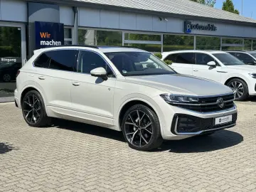 Touareg 3.0 TDI DSG 4Motion R-Line Black Style