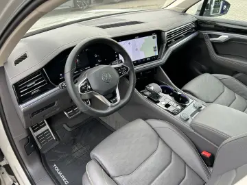 Touareg 3.0 TDI DSG 4Motion R-Line Black Style