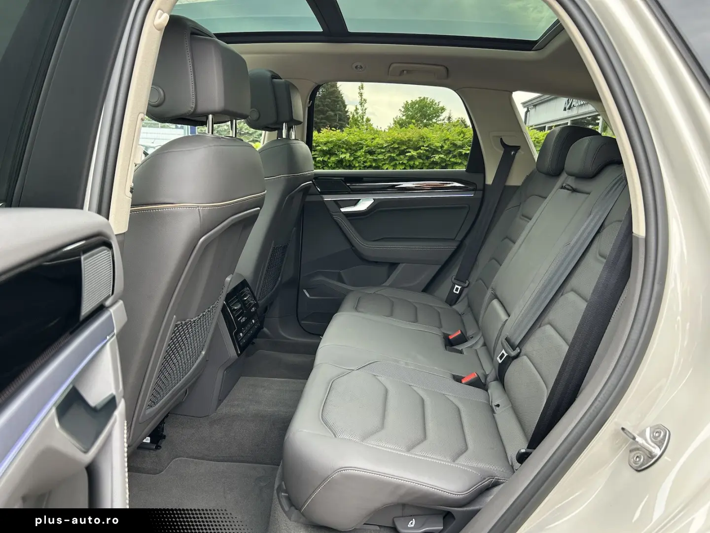 Touareg 3.0 TDI DSG 4Motion R-Line Black Style