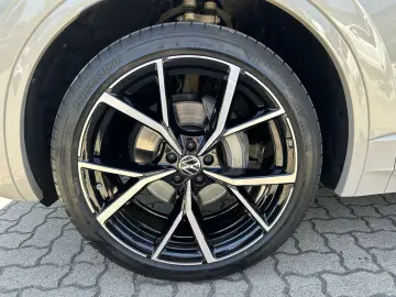 Touareg 3.0 TDI DSG 4Motion R-Line Black Style