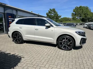 Touareg 3.0 TDI DSG 4Motion R-Line Black Style