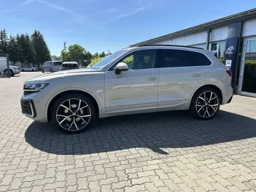 Touareg 3.0 TDI DSG 4Motion R-Line Black Style