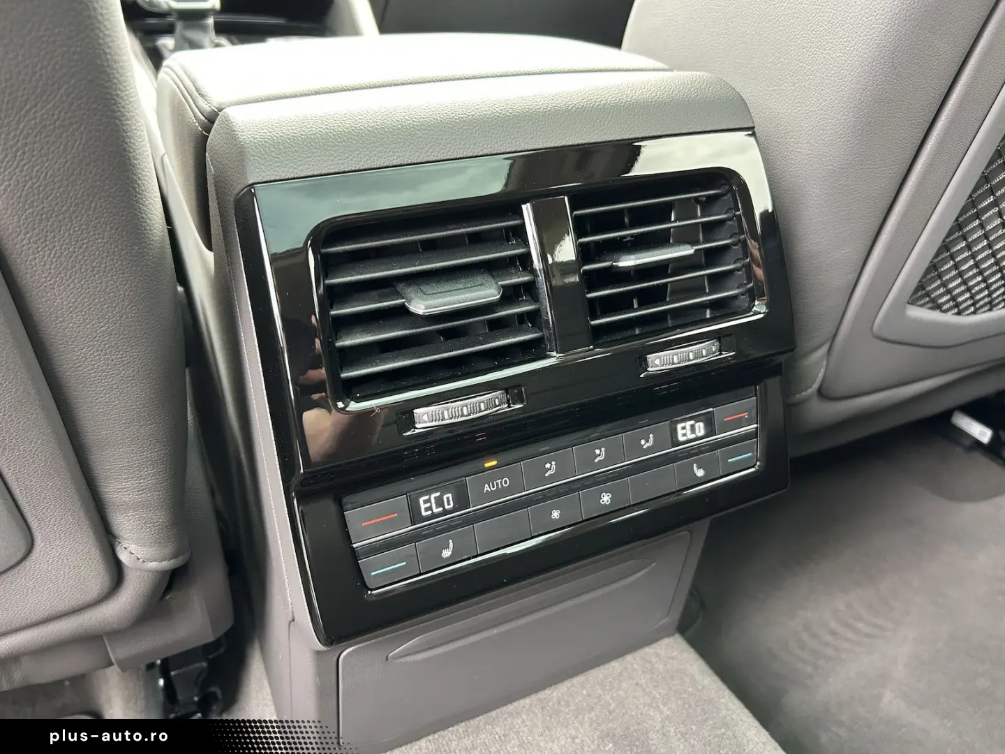 Touareg 3.0 TDI DSG 4Motion R-Line Black Style