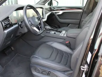 Touareg Elegance 4Motion  MATRIX-LED PAN ACC AHK