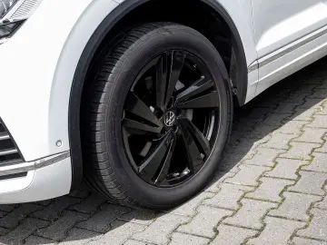 Touareg ELEGANCE 4M 3.0 V6 TDI VIRTUAL LEDER AHK