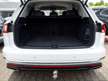 Touareg ELEGANCE 4M 3.0 V6 TDI VIRTUAL LEDER AHK