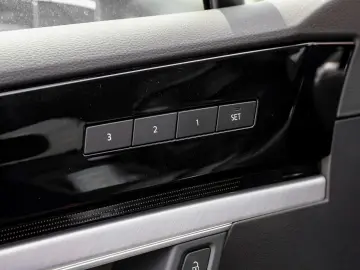 Touareg ELEGANCE 4M 3.0 V6 TDI VIRTUAL LEDER AHK