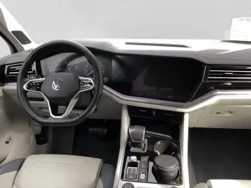 Touareg 3.0 TDI 4M R-LINE LM21 ALLRDLG LUFT DYNA