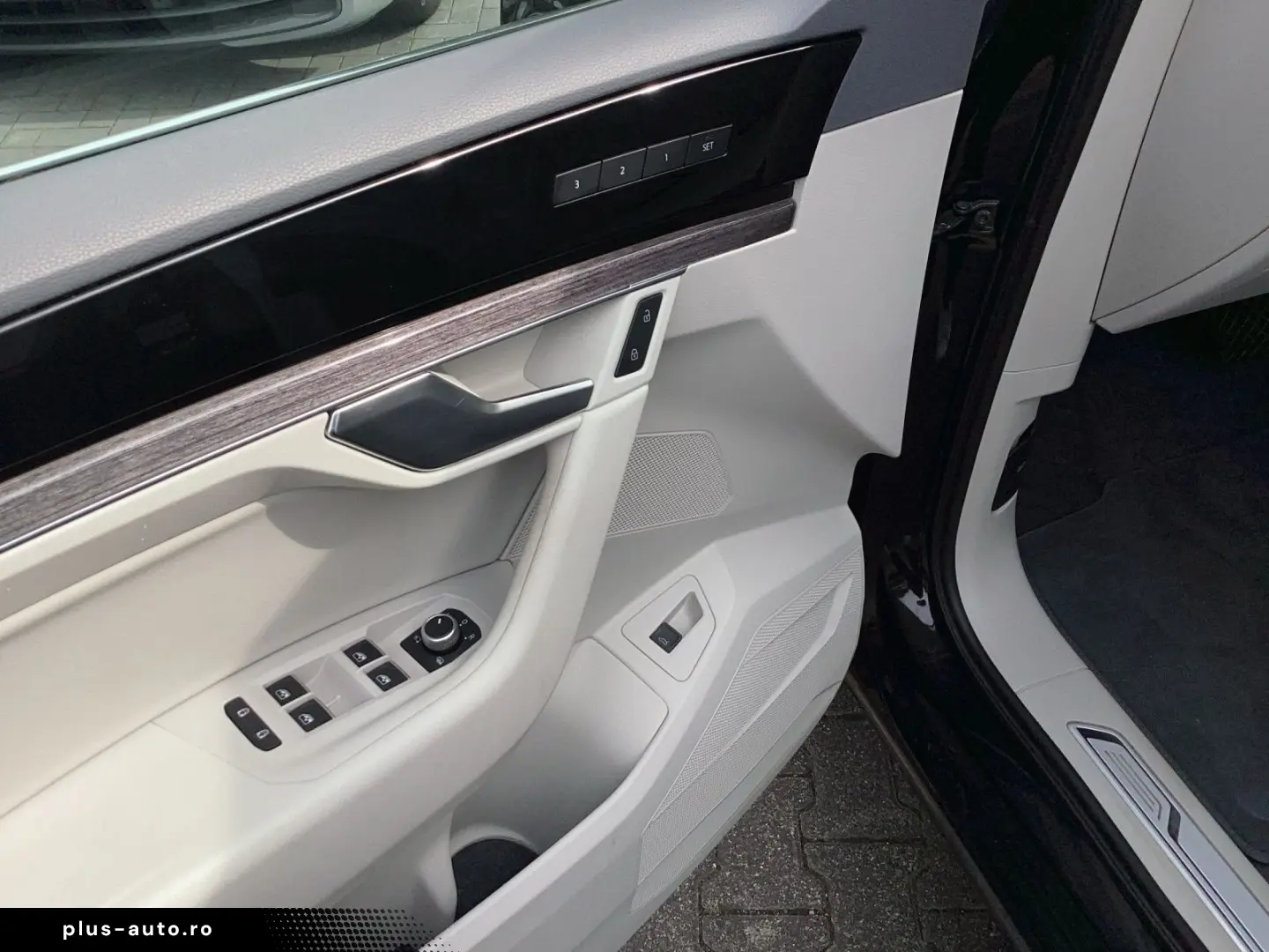 Touareg 3.0 TDI 4M R-LINE LM21 ALLRDLG LUFT DYNA