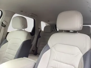 Touareg 3.0 TDI 4M R-LINE LM21 ALLRDLG LUFT DYNA