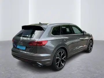 Touareg R-Line 3.0 V6 TDI 4M AHK LM22  PANO HUD