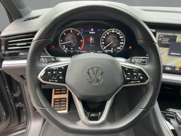 Touareg R-Line 3.0 V6 TDI 4M AHK LM22  PANO HUD