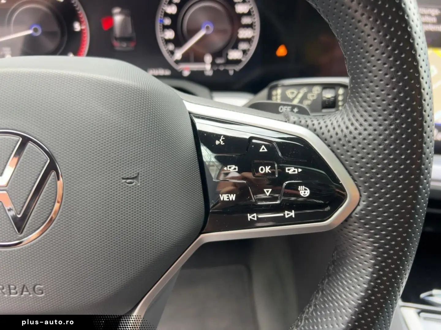 Touareg R-Line 3.0 V6 TDI 4M AHK LM22  PANO HUD