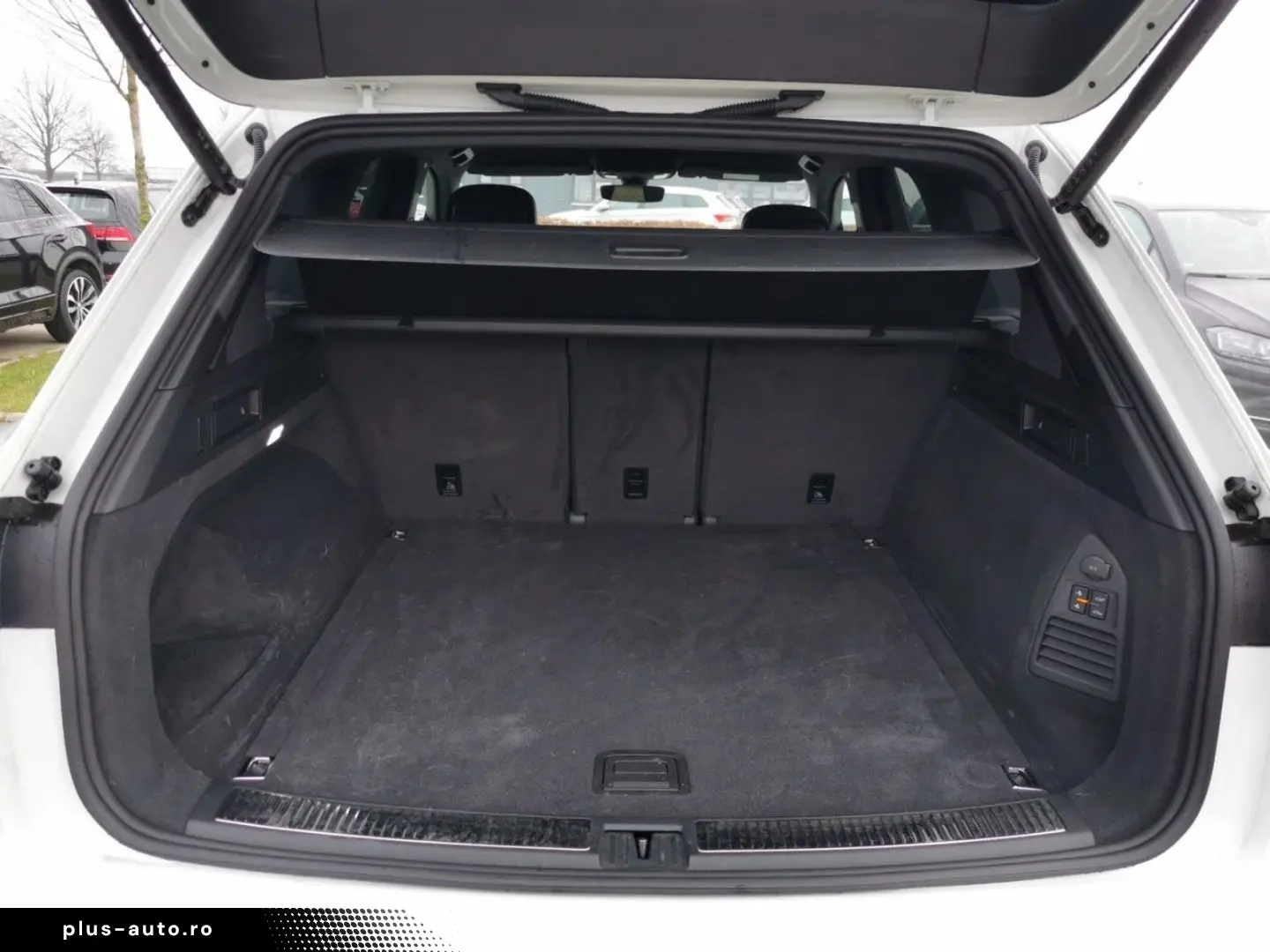 Touareg R-Line 4Motion 3.0 TDI 8-Gang Luftfederu