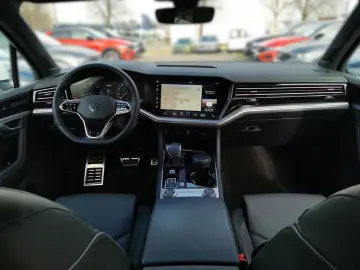 Touareg R-Line 4Motion 3.0 TDI 8-Gang Luftfederu